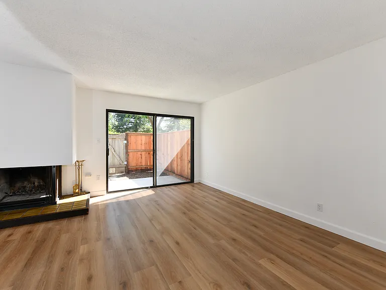 3636 Shelter Creek Dr — Photo 4