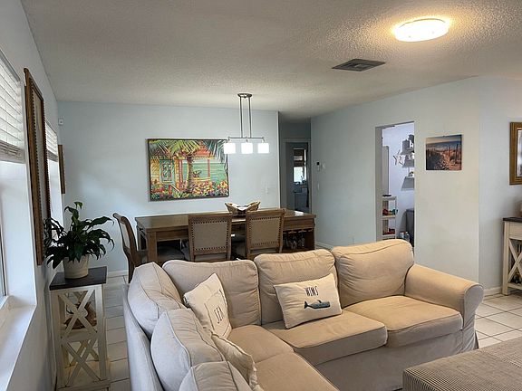 5th image of 3123 SW Natura Ave