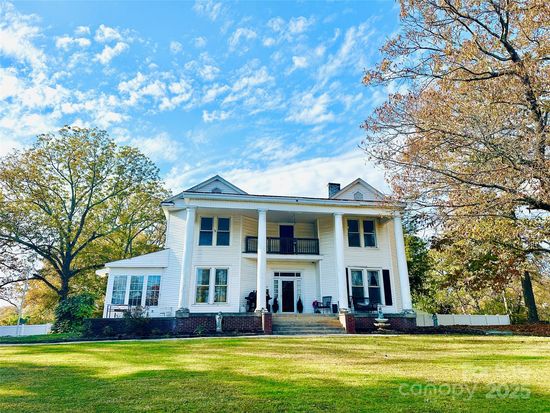 921 Church St, Kings Mountain, NC 28086