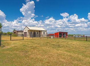 6124 High Meadows Dr, Krum, TX 76249