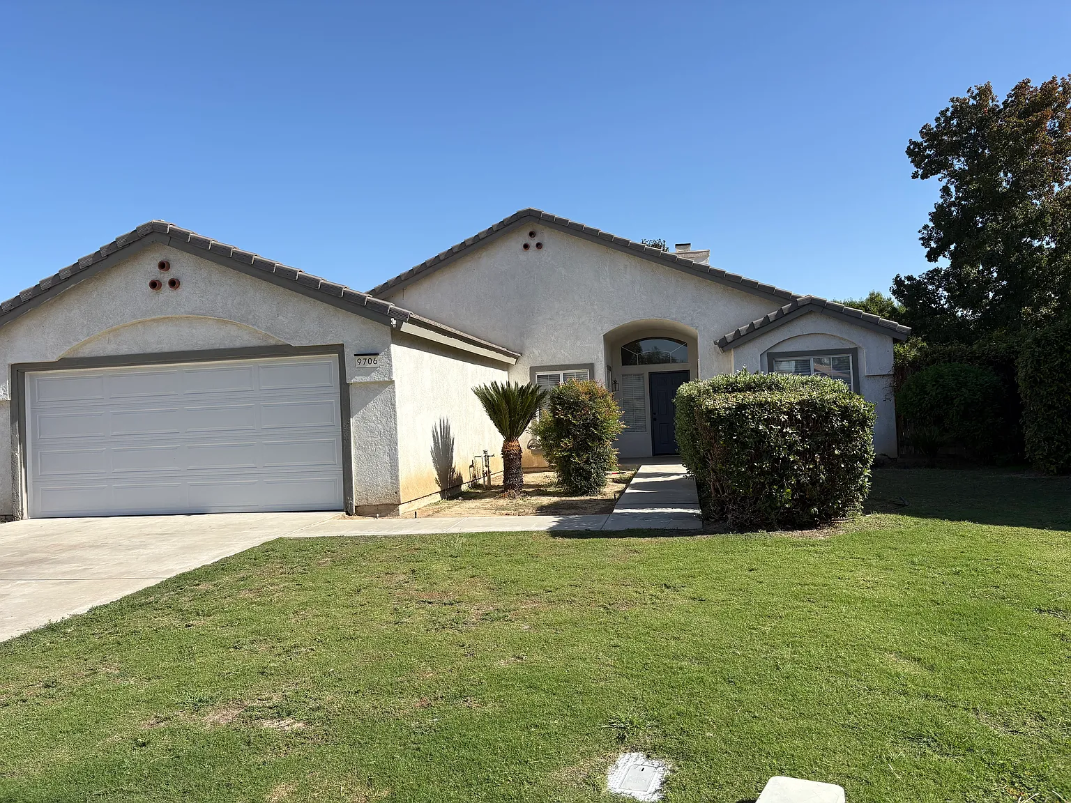 3 bed, 1385 sqft, $2,150 — Photo 1