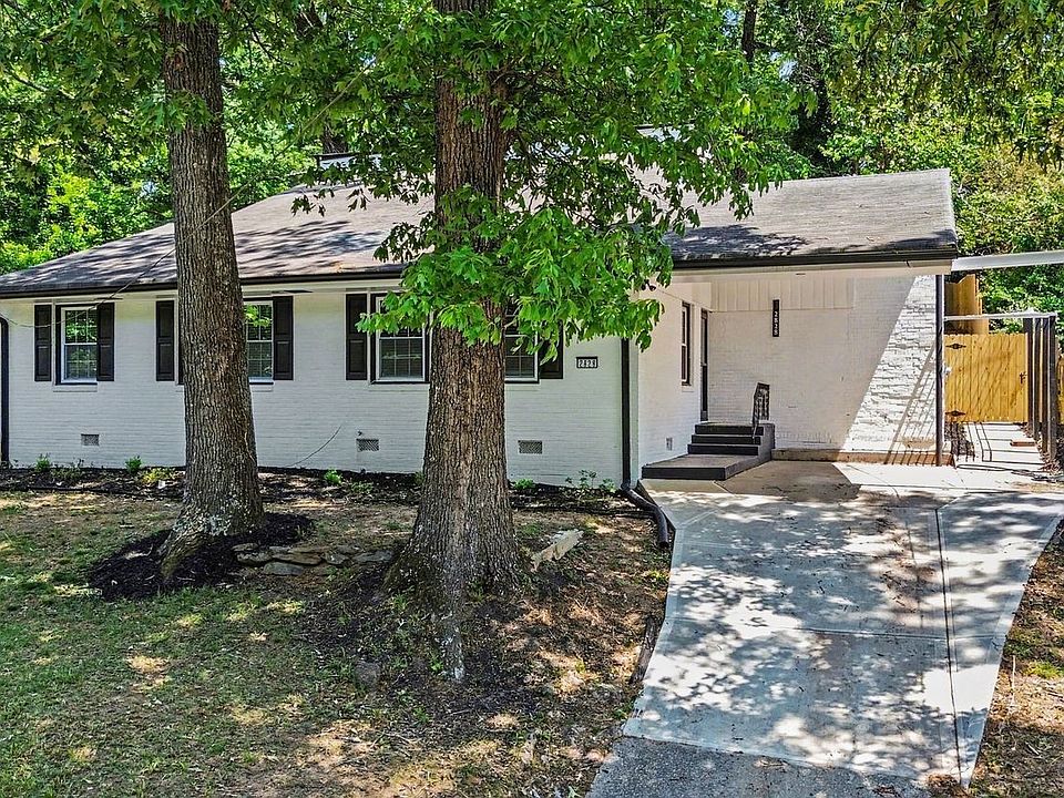 1st image of 2828 Cloverhurst Dr