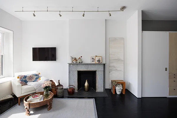 Sold by Brown Harris Stevens | media 17