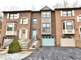 674 Woodcrest Dr, Pittsburgh, PA 15205