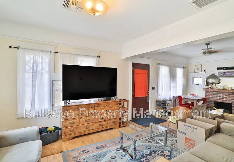 1238 E McKinley St — Photo 4