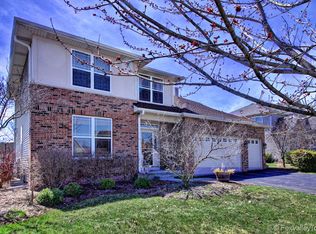 2796 Berman Rd, North Aurora, IL 60542