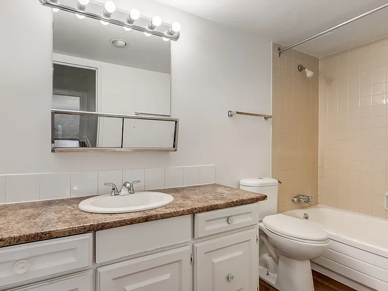 3805 Marlborough Dr NE — Photo 17