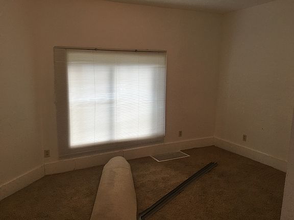 2nd image of 1036 Lincoln Ave NW
