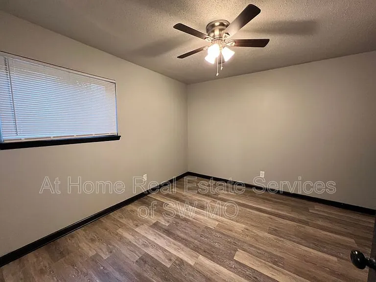 1242 E Cherry St #101 — Photo 4