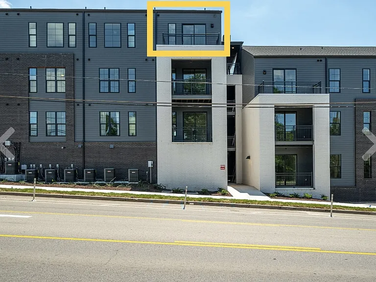 600 E Trinity Ln #305 — Photo 9