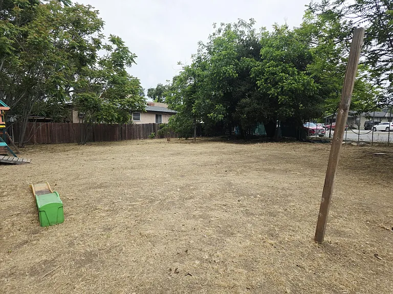 2121 Garfield Ave — Photo 31