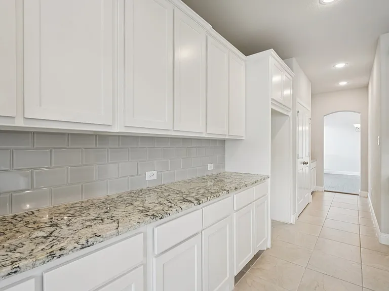 16400 Olmstead Park Blvd — Photo 12
