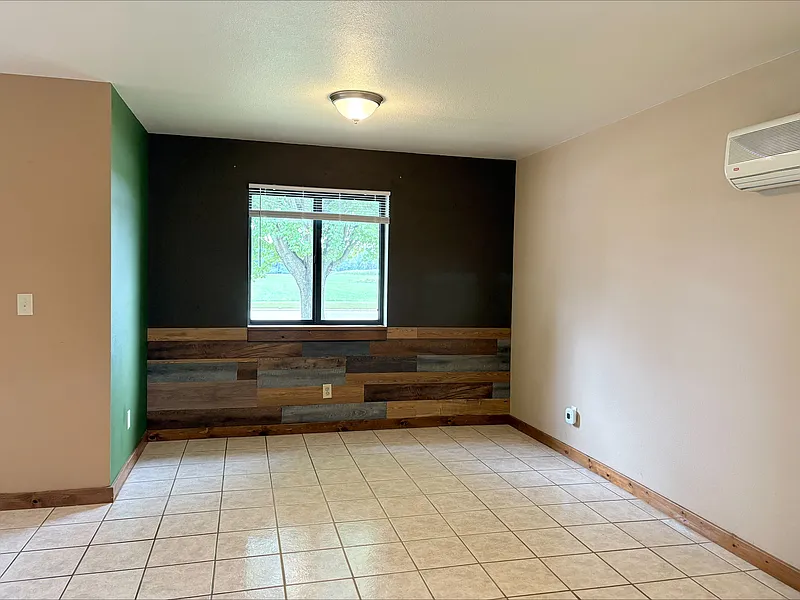 2 bed, 1.0 bath, $1,199 — Photo 3