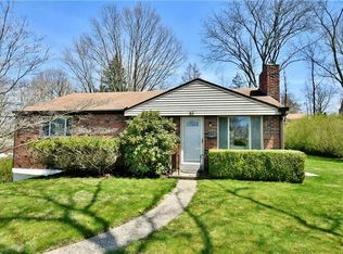 35 Alton Dr, Bethel Park, PA