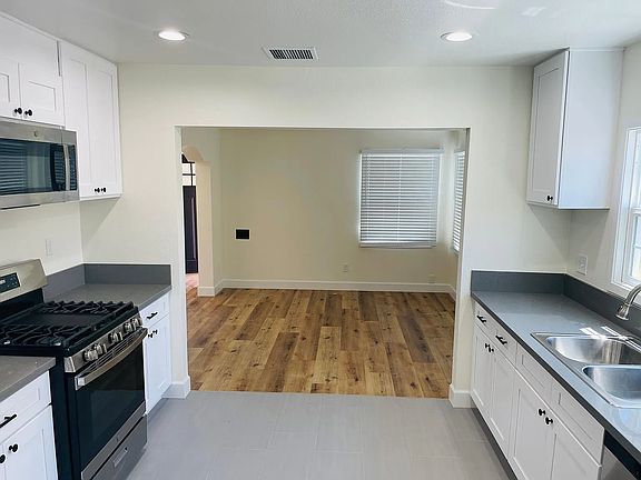 5th image of 621 E Erna Ave