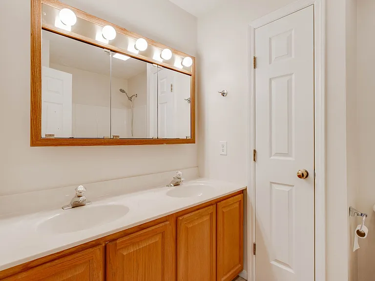 75 Heather Rd — Photo 18