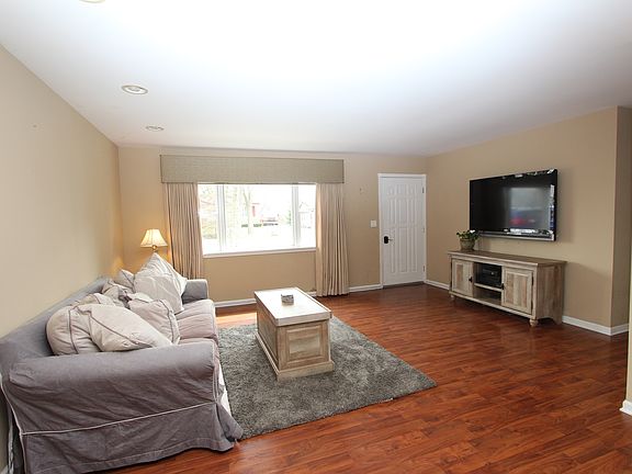 2nd image of 615 Orton Ave