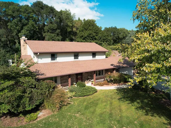 246 Crescent LANE, Thiensville, WI 53092
