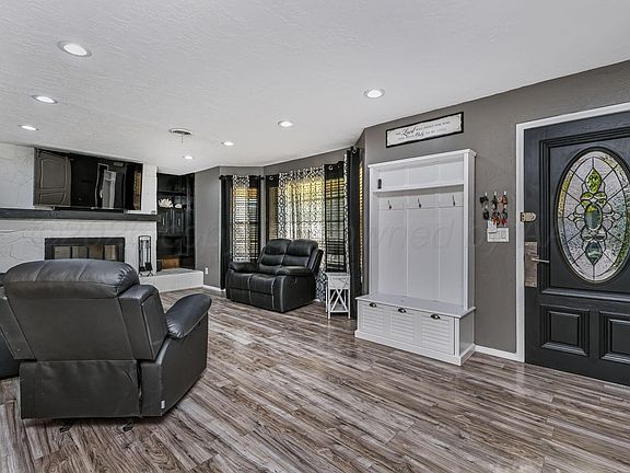 4th image of 3704 Kingston Rd