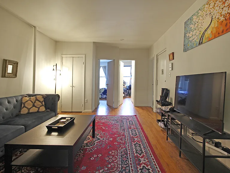 259 E 33rd St #2 — Photo 1