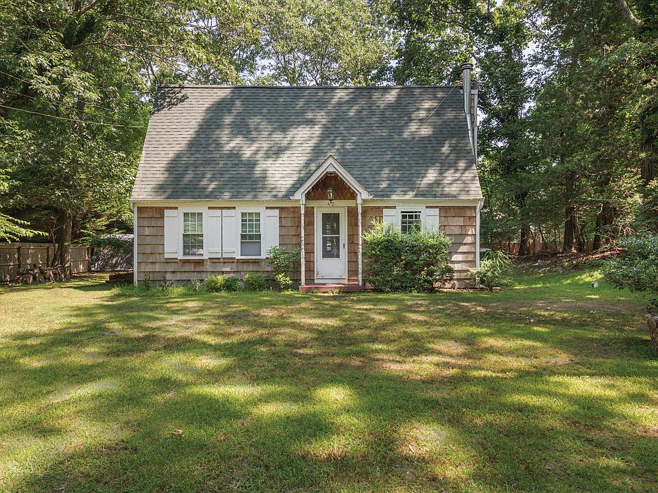 1st image of 42 Cedar Dr