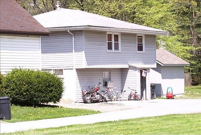 1st image of 133 Fairlawn Ave #3