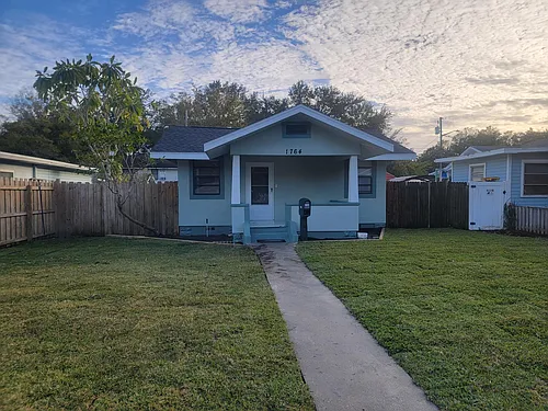1764 28th Ave N Photo 1