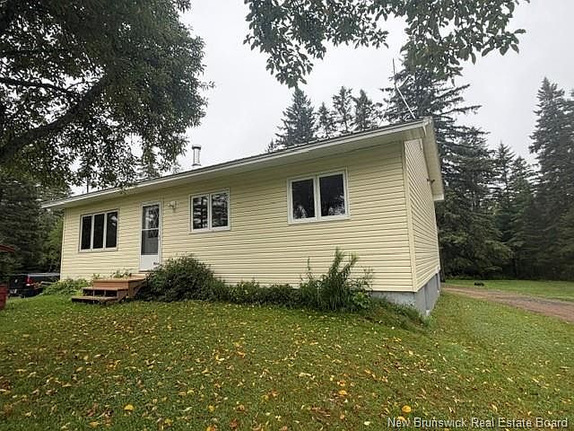 1st image of 300 Goddard Rd