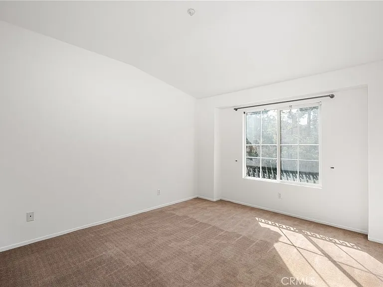 24 Crestline #103 — Photo 20