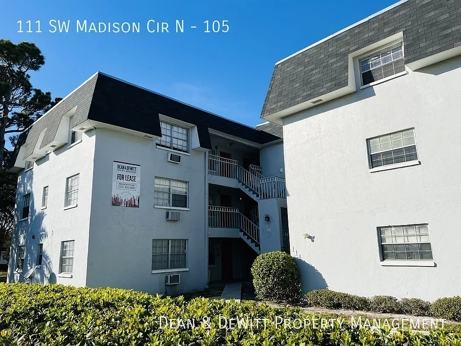 111 SW Madison Cir N Unit #102 — Photo 2
