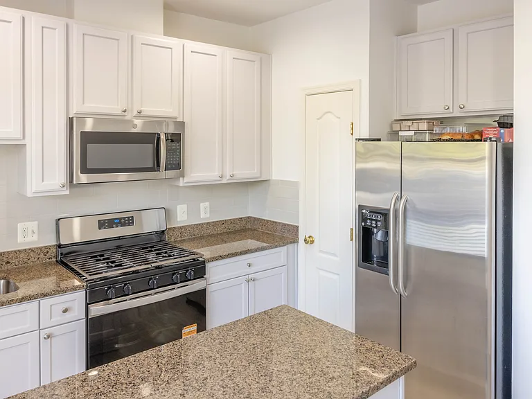 12824 Clarksburg Square Rd #105 — Photo 44