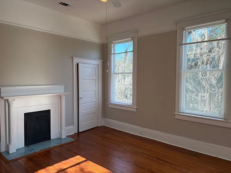 836 E Henry St #C — Photo 12
