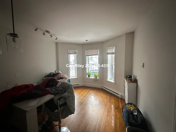 6 Moreland St, Boston, MA