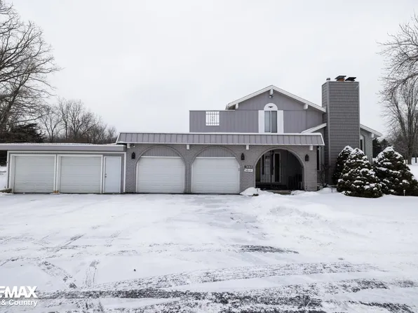7444 Potter Rd, Flushing, MI 48433