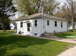 2 Embrey Ct, Appleton, WI 54915