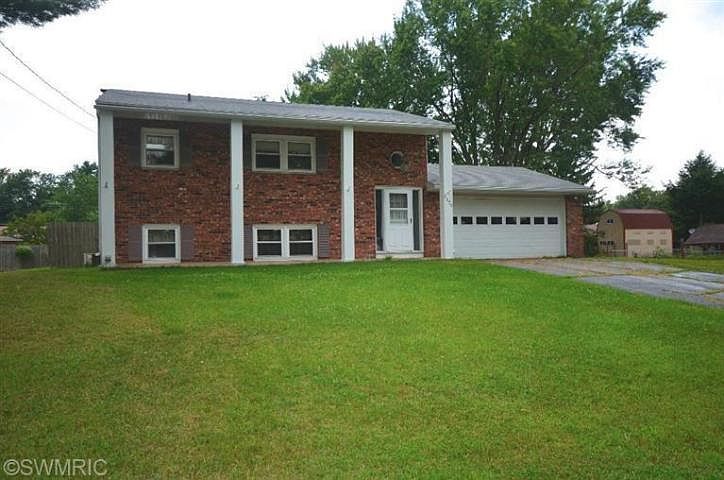 1st image of 5679 Lantana Ave