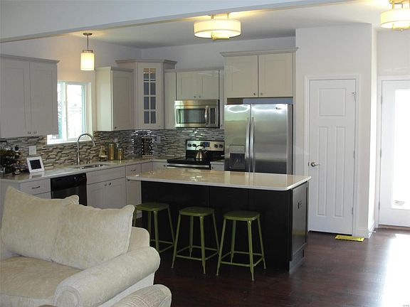 4th image of 3832 Blow St Lot 52