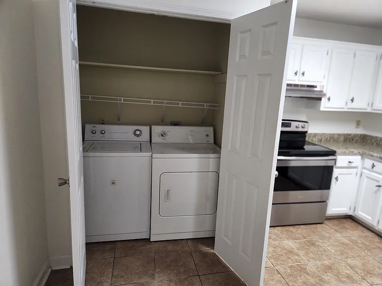2589 Harris Dr — Photo 9