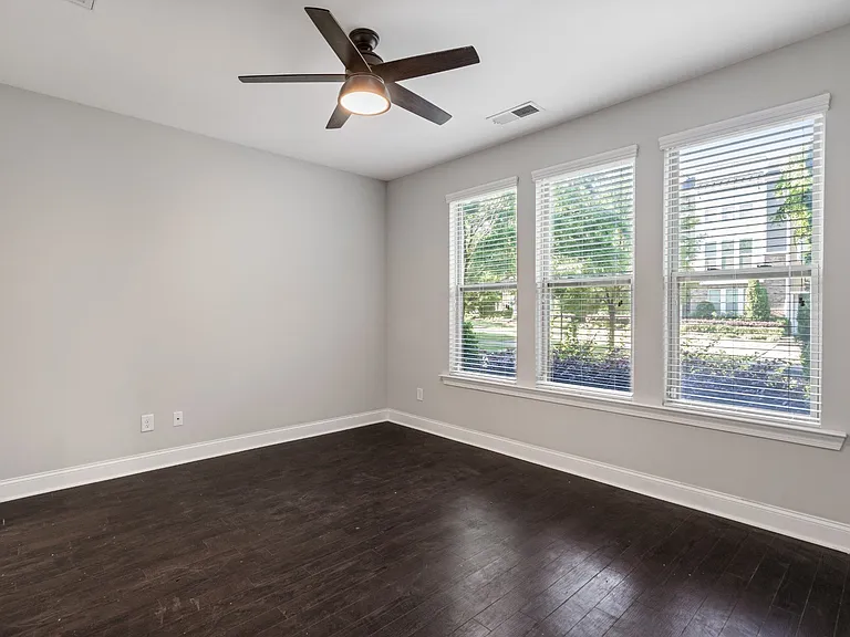 1722 Pat Garrett St — Photo 31