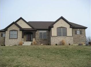 8532 Twin Creek Dr, Waynesville, OH 45068