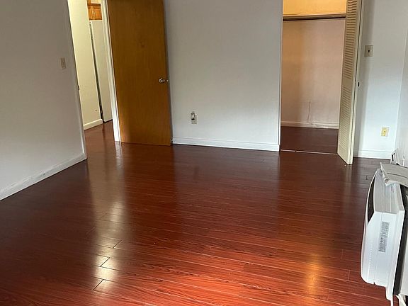 2nd image of 10 Longwood Dr APT 11