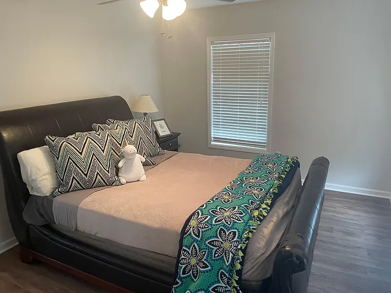 4 Ashley Crossing Dr — Photo 7