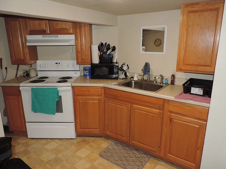 108 S College Ave #C — Photo 1