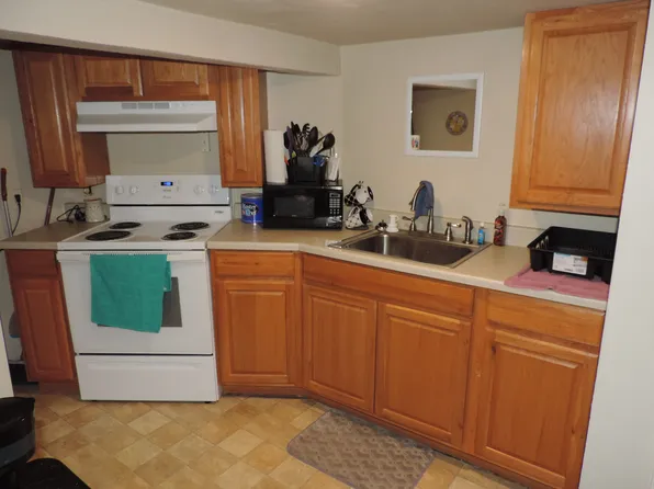 108 S College Ave APT C, Warrensburg, MO 64093
