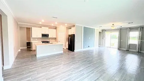 9758 Campanula Ct — Photo 4
