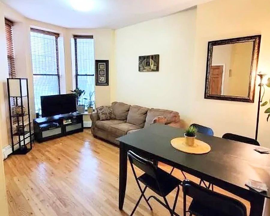 1st image of 119 Halsey St APT 3