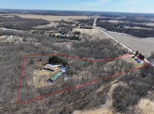 5355 Northwest HIGHWAY, Waterford, WI 53185