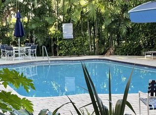 1120 99th St APT 202, Bay Harbor Islands, FL 33154