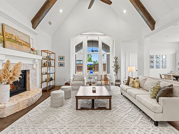 4th image of 7983 Buffaloberry Rd