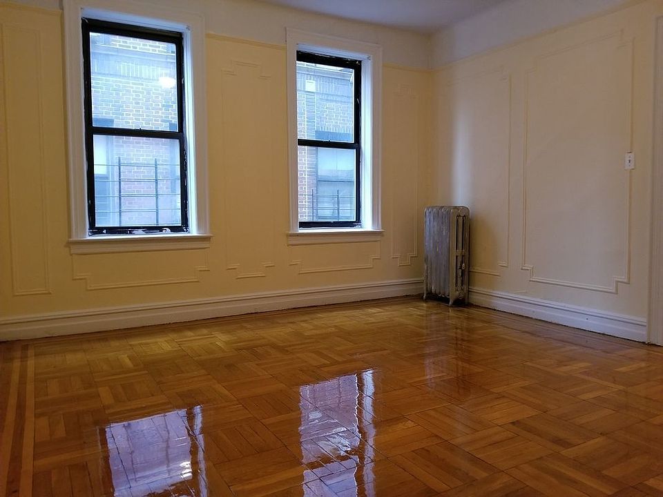 2nd image of 639 W 207th St APT 3C